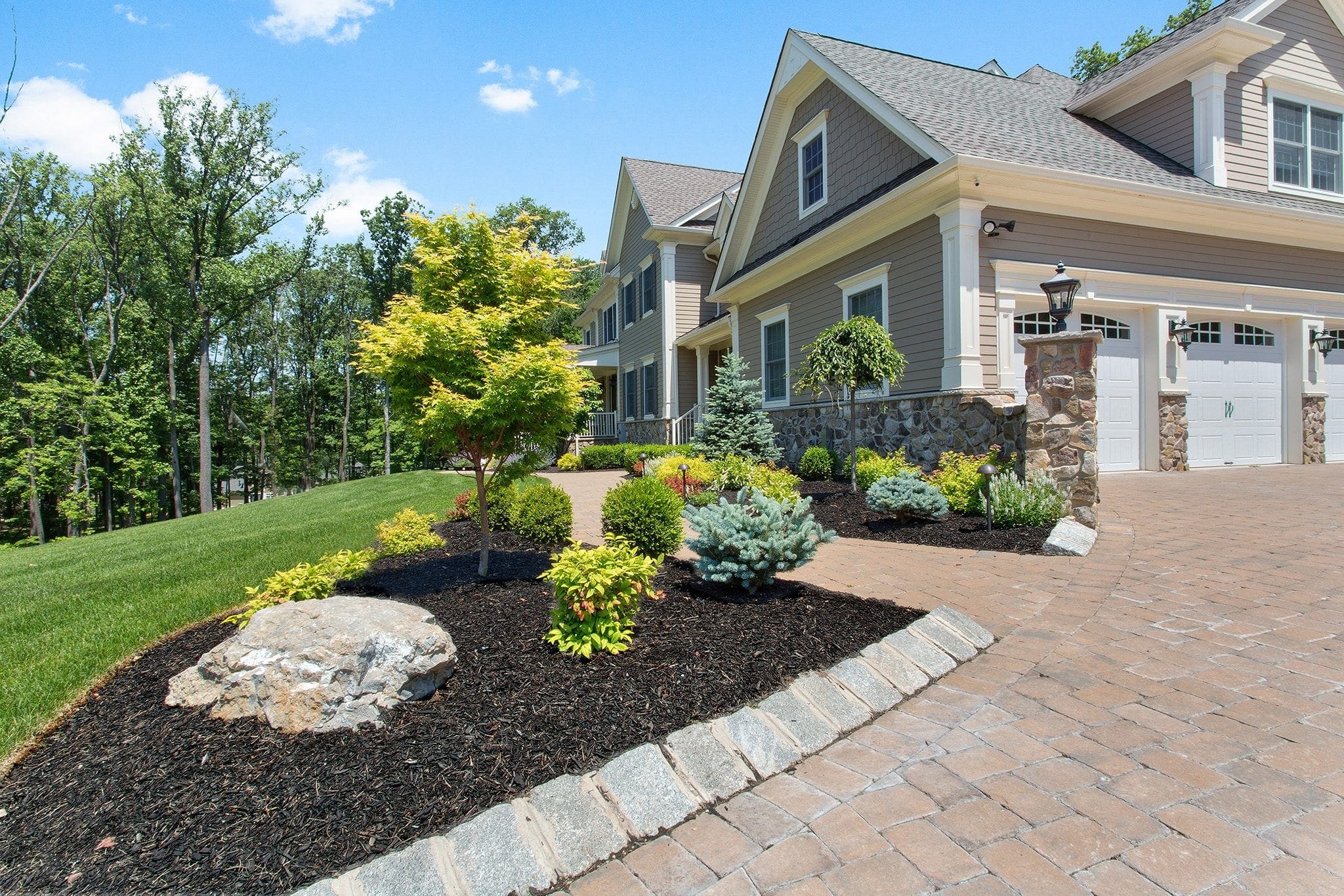 5 Unique Front Yard Landscape Ideas For Your Somerset County Home